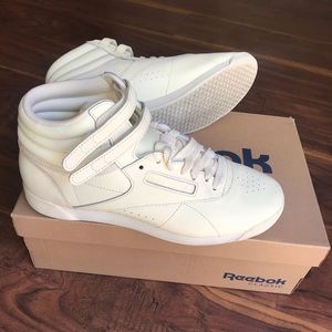 Reebox Classic Freestyle Hightop Yellow women’s 9